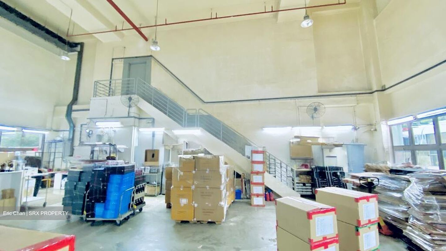 Leong Huat Building (D13), Warehouse #497540561